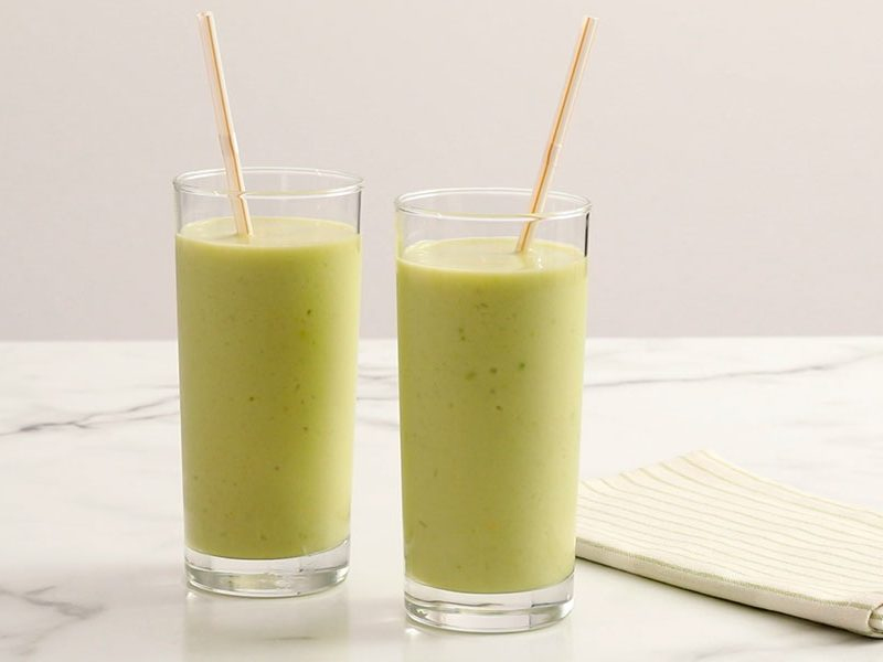 Recipe Pineapple, lime and avocado smoothie with thermomix - FRIJE